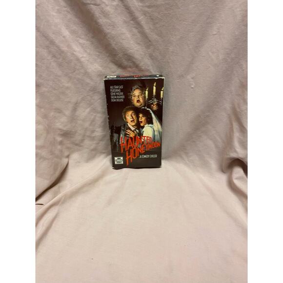 Haunted Honeymoon (VHS, 1986) Gene Wilder Gilda Radner Dom Deluise HBO Cannon - Picture 1 of 4